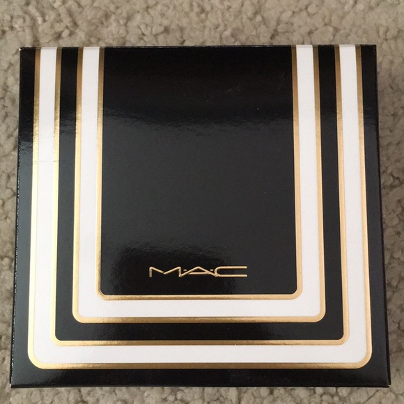 MAC Stroke of Midnight Eye Shadow Palette - Picture 3 of 4